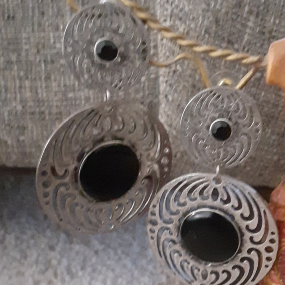 Ladies earrings